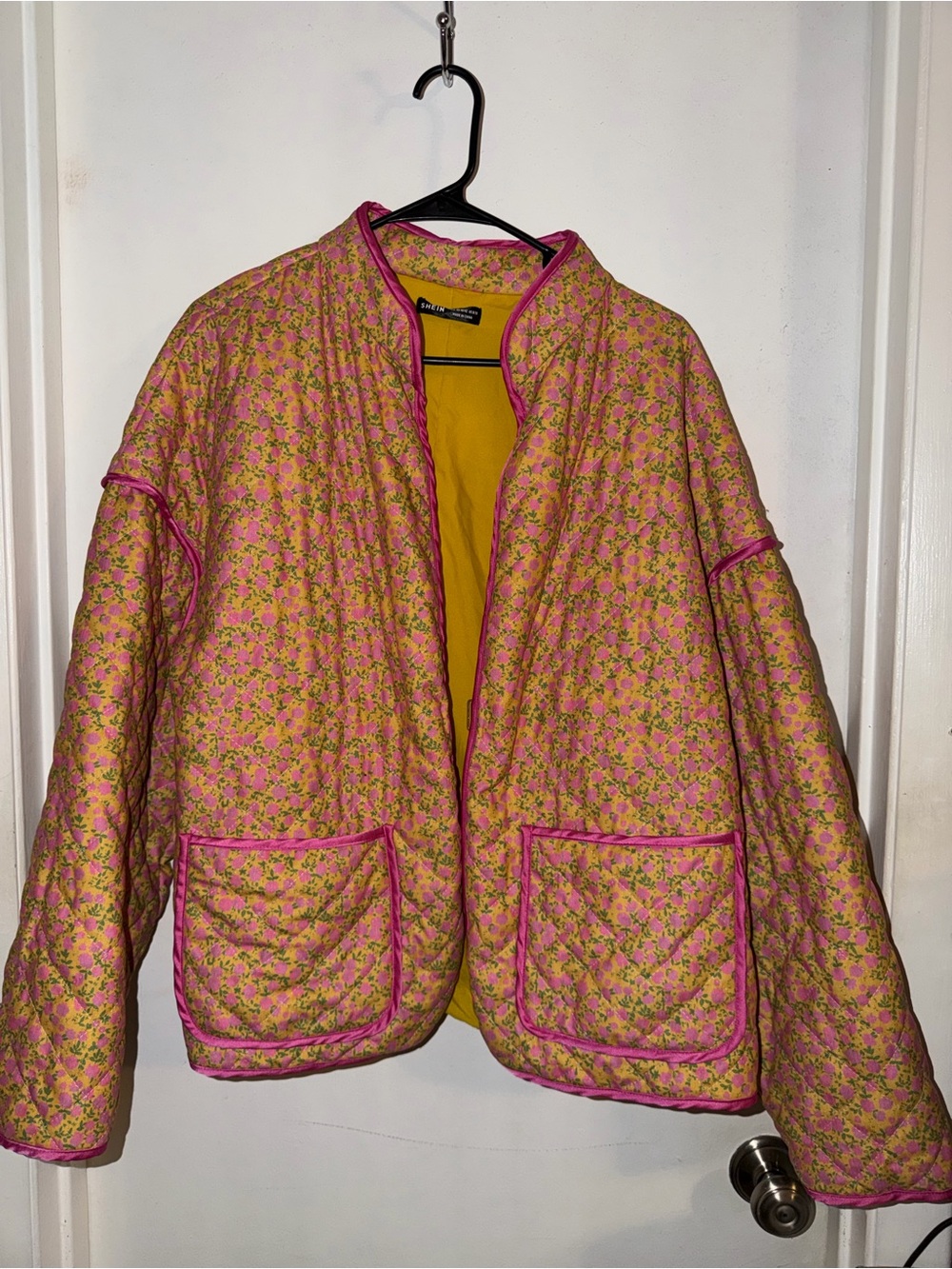 SHEIN Pink Floral Quilted Puffer Jacket with Yellow Lining
